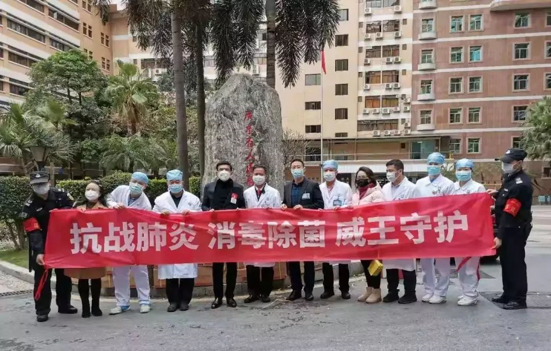 图片加载失败时显示